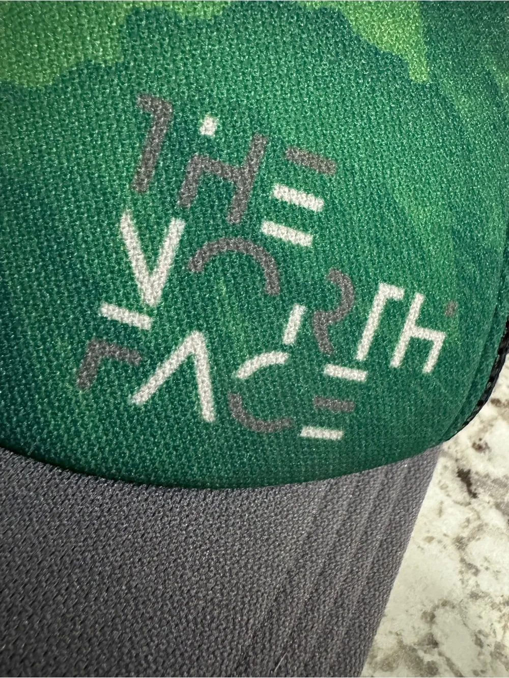 The North Face Mesh Snapback Trucker Hat Green Black Youth Small Outdoor